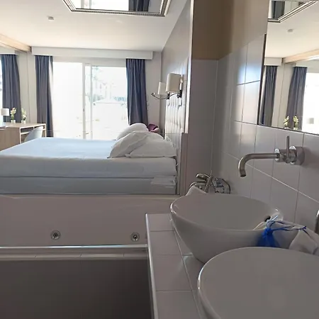 Apartamento Le Jardin D'Eden An Exclusive Naturist Couples Retreat 1 *